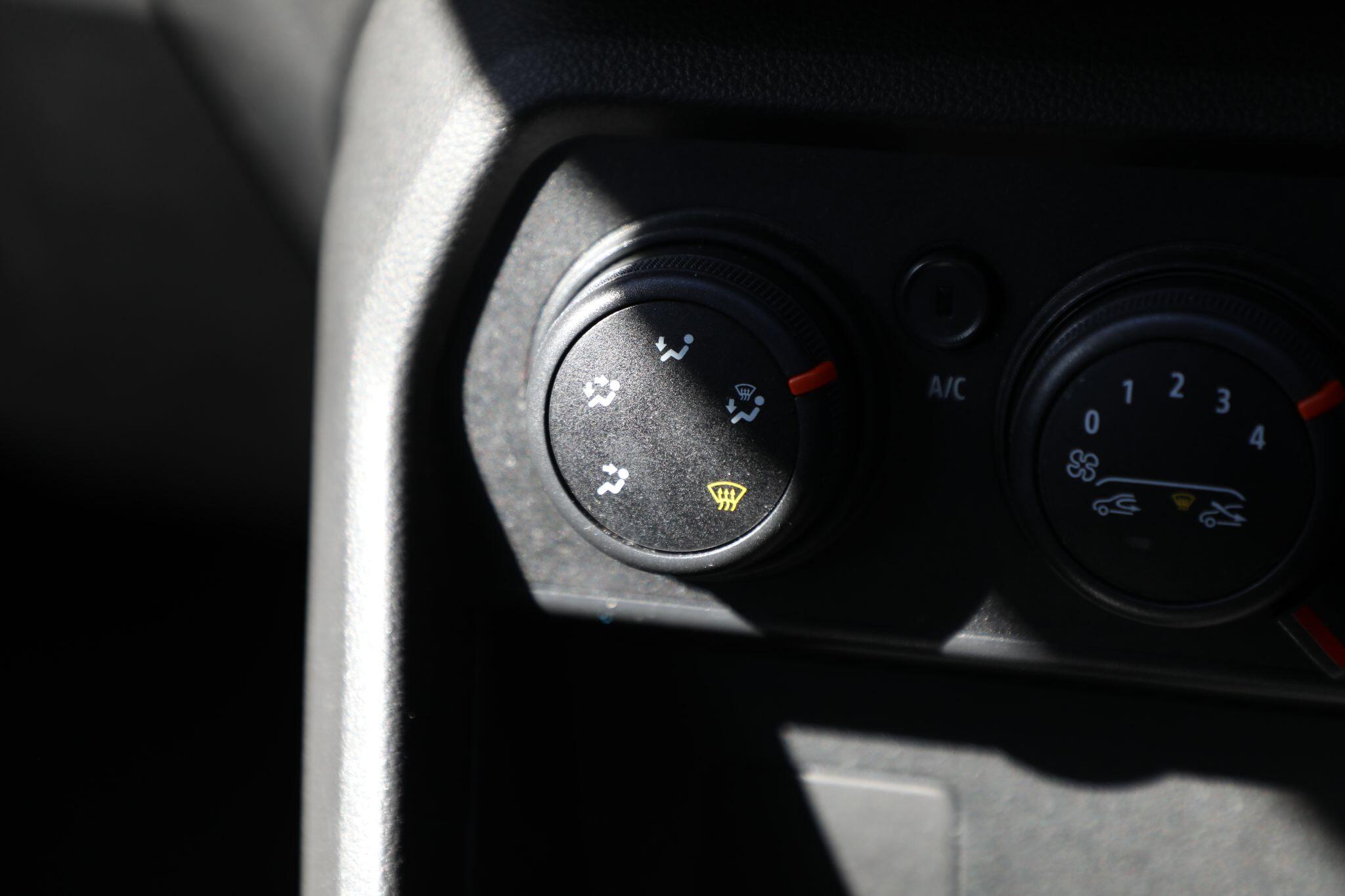 Large vehicle image